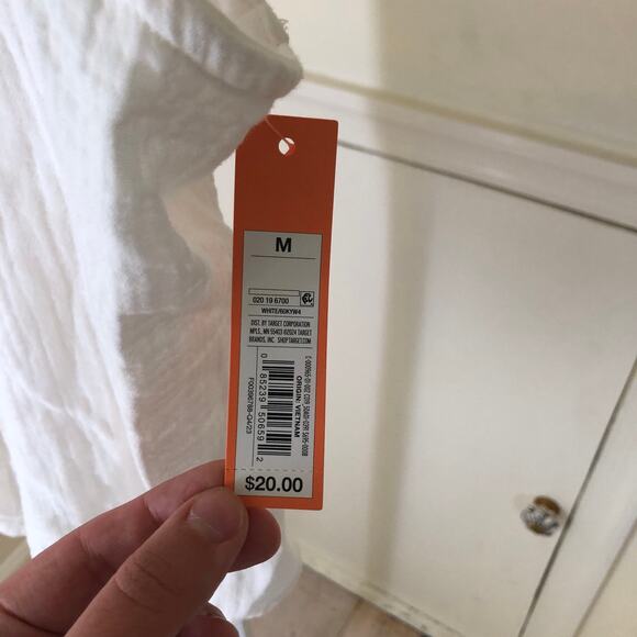 Colsie NWT Women's Cream White Textured Cotton Flowy Button Down Tank Top M - Picture 3 of 8